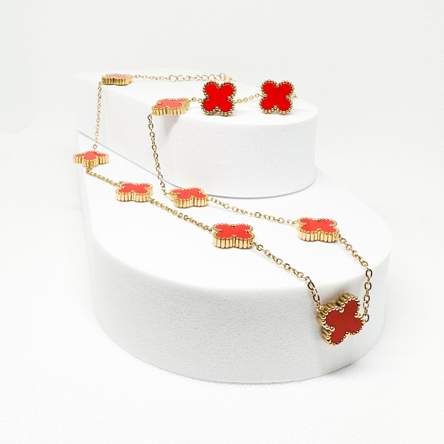 Luxury Clover-shaped 18k gold stainless steel Long necklace and earrings Red and gold waterproof